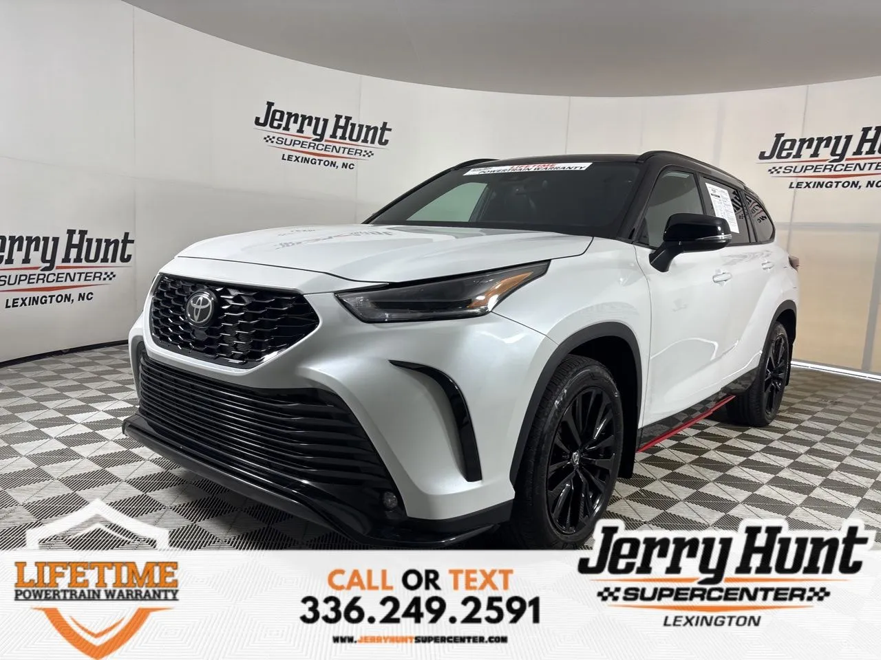 Used 2024 Toyota Highlander LE for sale in Lexington, NC at Jerry
