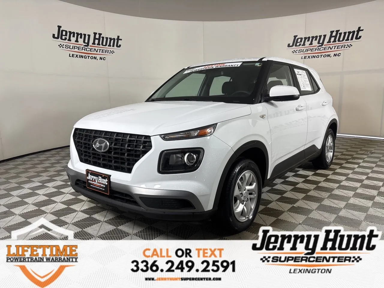 White 2022 Hyundai Venue SE for sale in Lexington, NC