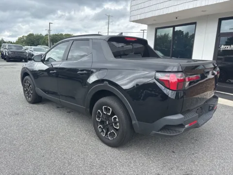 More photos of 2023 Hyundai Santa Cruz SEL at Jerry Hunt Supercenter - Lexington, NC
