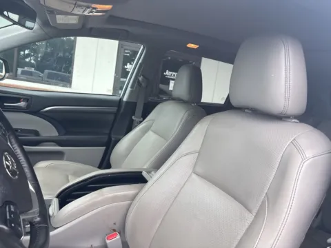 Photos of 2019 Toyota Highlander Limited for sale in Lexington, NC at Jerry Hunt Supercenter - Lexington