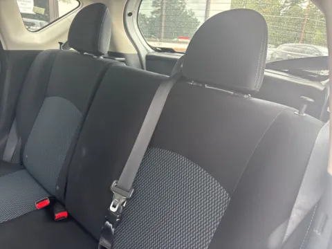 More photos of 2016 Nissan Versa Note SV at Jerry Hunt Supercenter - Lexington, NC