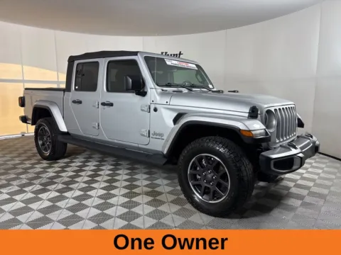 More photos of 2022 Jeep Gladiator Overland at Jerry Hunt Supercenter - Lexington, NC