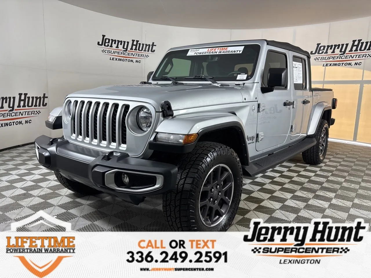 Silver 2022 Jeep Gladiator Overland for sale in Lexington, NC