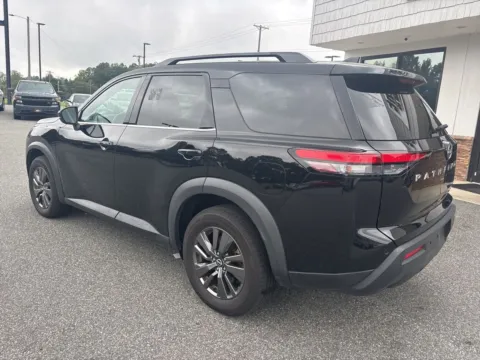 More photos of 2022 Nissan Pathfinder SV at Jerry Hunt Supercenter - Lexington, NC