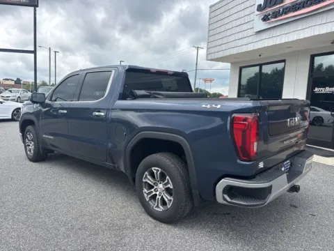 More photos of 2021 GMC Sierra 1500 SLT at Jerry Hunt Supercenter - Lexington, NC
