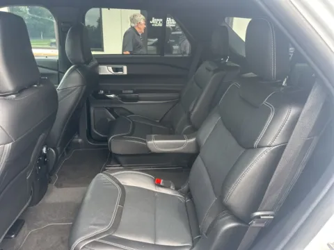 More photos of 2022 Ford Explorer ST at Jerry Hunt Supercenter - Lexington, NC