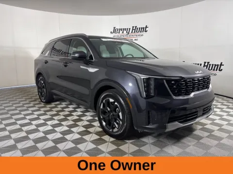 More photos of 2025 Kia Sorento S at Jerry Hunt Supercenter - Lexington, NC