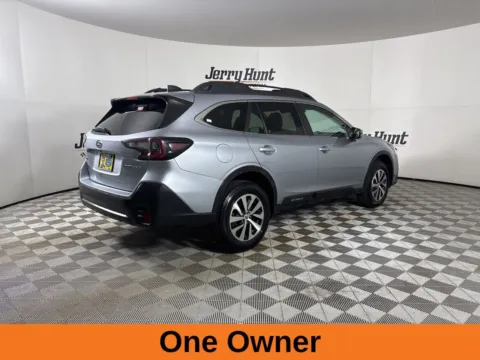More photos of 2020 Subaru Outback Premium at Jerry Hunt Supercenter - Lexington, NC