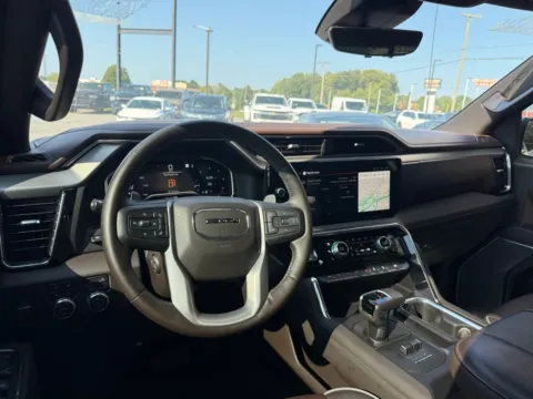 More photos of 2023 GMC Sierra 1500 Denali at Jerry Hunt Supercenter - Lexington, NC