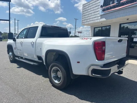 More photos of 2024 Chevrolet Silverado 3500HD LT at Jerry Hunt Supercenter - Lexington, NC