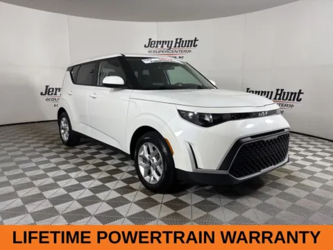 More photos of 2024 Kia Soul LX at Jerry Hunt Supercenter - Lexington, NC