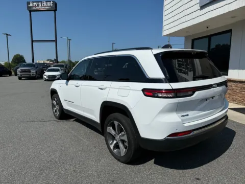 More photos of 2023 Jeep Grand Cherokee 4xe at Jerry Hunt Supercenter - Lexington, NC