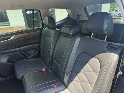 Another view of 2024 Volkswagen Atlas 2.0T SE w/Technology for sale in Lexington, NC at Jerry Hunt Supercenter - Lexington