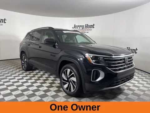 More photos of 2024 Volkswagen Atlas 2.0T SE w/Technology at Jerry Hunt Supercenter - Lexington, NC
