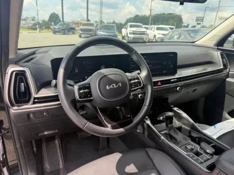 More photos of 2024 Kia Sorento S at Jerry Hunt Supercenter - Lexington, NC