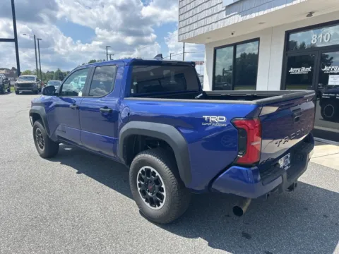 More photos of 2024 Toyota Tacoma TRD Off-Road at Jerry Hunt Supercenter - Lexington, NC
