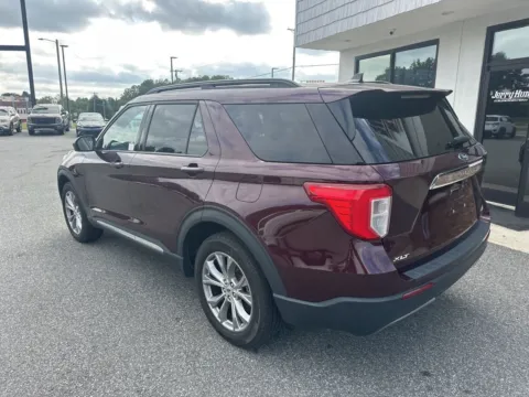 More photos of 2022 Ford Explorer XLT at Jerry Hunt Supercenter - Lexington, NC