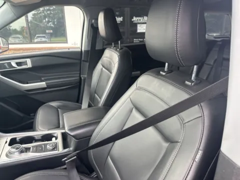 Photos of 2022 Ford Explorer XLT for sale in Lexington, NC at Jerry Hunt Supercenter - Lexington