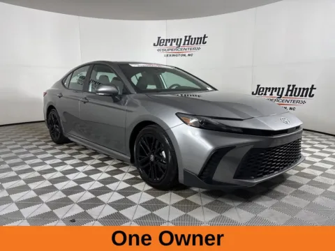 More photos of 2025 Toyota Camry SE at Jerry Hunt Supercenter - Lexington, NC