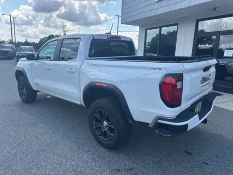 More photos of 2024 GMC Canyon Elevation at Jerry Hunt Supercenter - Lexington, NC