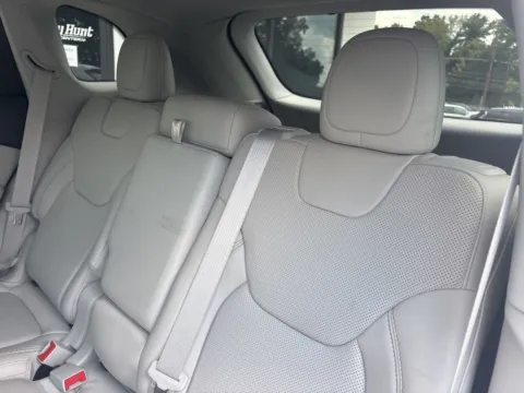 More photos of 2022 Jeep Cherokee Limited at Jerry Hunt Supercenter - Lexington, NC