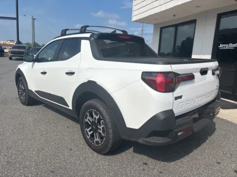 More photos of 2025 Hyundai Santa Cruz XRT at Jerry Hunt Supercenter - Lexington, NC