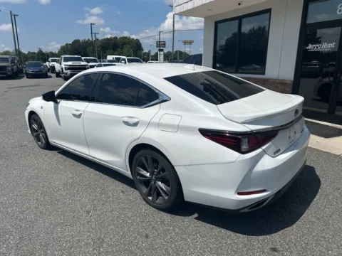 More photos of 2020 Lexus ES 350 F Sport at Jerry Hunt Supercenter - Lexington, NC