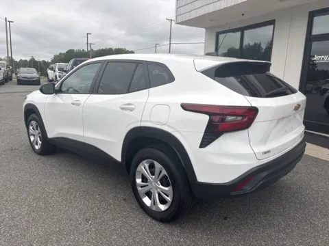 More photos of 2025 Chevrolet Trax LS at Jerry Hunt Supercenter - Lexington, NC