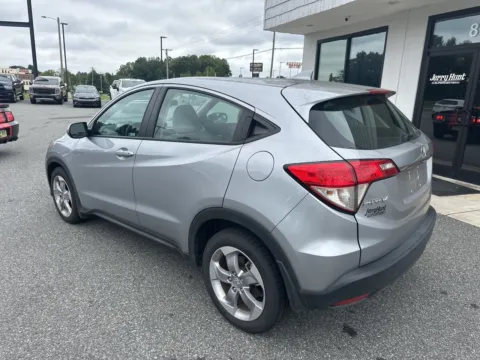 More photos of 2022 Honda HR-V LX at Jerry Hunt Supercenter - Lexington, NC