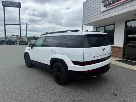 More photos of 2024 Hyundai Santa Fe Calligraphy at Jerry Hunt Supercenter - Lexington, NC