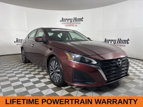 More photos of 2023 Nissan Altima 2.5 SV at Jerry Hunt Supercenter - Lexington, NC