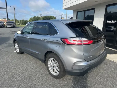 More photos of 2024 Ford Edge SEL at Jerry Hunt Supercenter - Lexington, NC