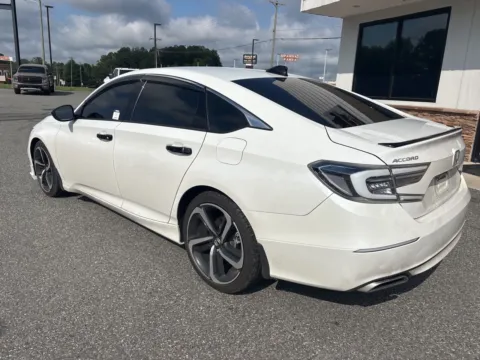 More photos of 2022 Honda Accord Sport at Jerry Hunt Supercenter - Lexington, NC