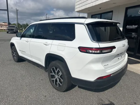 More photos of 2024 Jeep Grand Cherokee L Limited at Jerry Hunt Supercenter - Lexington, NC