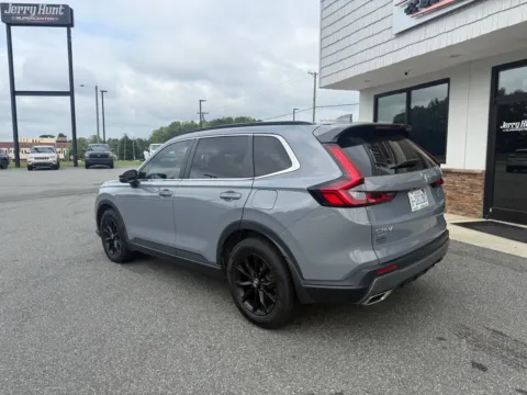 More photos of 2023 Honda CR-V Hybrid Sport at Jerry Hunt Supercenter - Lexington, NC