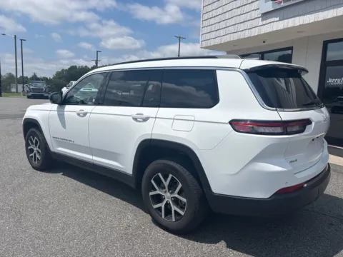 More photos of 2024 Jeep Grand Cherokee L Limited at Jerry Hunt Supercenter - Lexington, NC