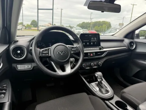 More photos of 2021 Kia Forte LXS at Jerry Hunt Supercenter - Lexington, NC