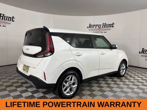 More photos of 2023 Kia Soul LX at Jerry Hunt Supercenter - Lexington, NC