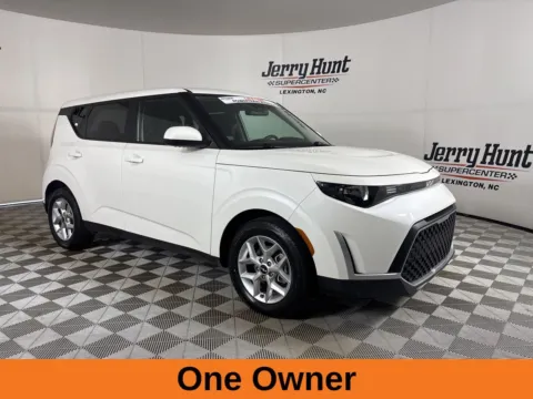 More photos of 2023 Kia Soul LX at Jerry Hunt Supercenter - Lexington, NC