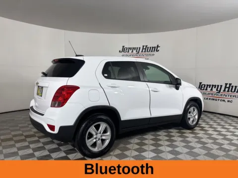 More photos of 2020 Chevrolet Trax LS at Jerry Hunt Supercenter - Lexington, NC