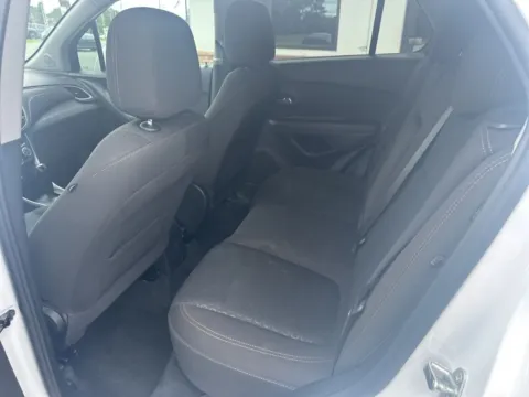 More photos of 2020 Chevrolet Trax LS at Jerry Hunt Supercenter - Lexington, NC