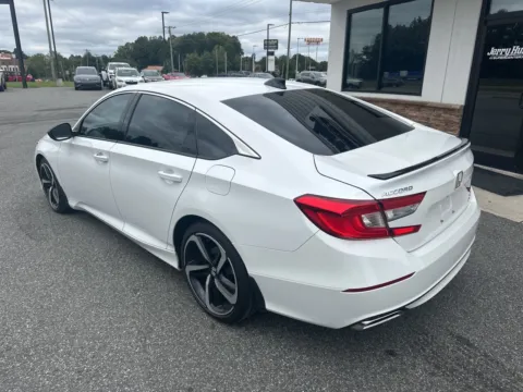 More photos of 2022 Honda Accord Sport 2.0T at Jerry Hunt Supercenter - Lexington, NC