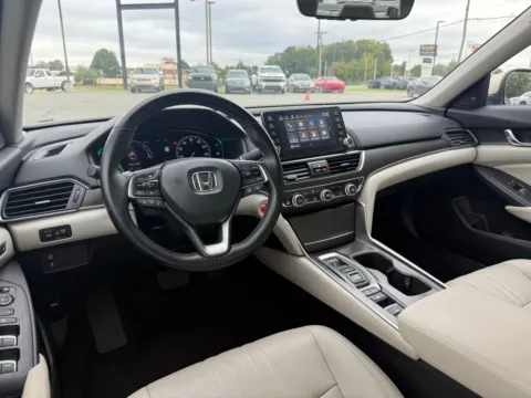 More photos of 2020 Honda Accord Hybrid EX-L at Jerry Hunt Supercenter - Lexington, NC