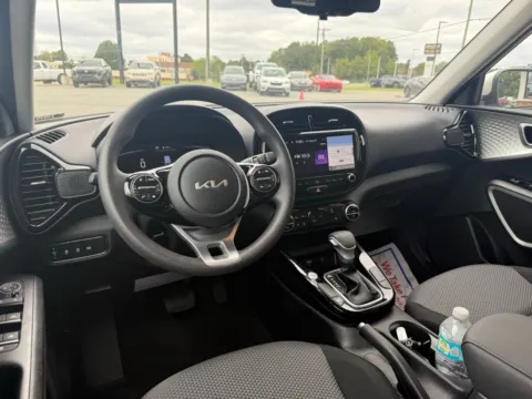More photos of 2023 Kia Soul S at Jerry Hunt Supercenter - Lexington, NC