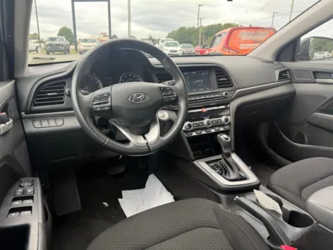 More photos of 2020 Hyundai Elantra Value Edition at Jerry Hunt Supercenter - Lexington, NC