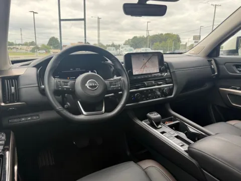 More photos of 2024 Nissan Pathfinder Platinum at Jerry Hunt Supercenter - Lexington, NC