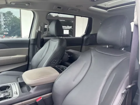 Photos of 2025 Kia Carnival Hybrid SX for sale in Lexington, NC at Jerry Hunt Supercenter - Lexington