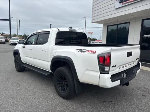 More photos of 2020 Toyota Tacoma at Jerry Hunt Supercenter - Lexington, NC