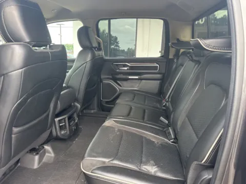More photos of 2019 Ram 1500 Laramie at Jerry Hunt Supercenter - Lexington, NC