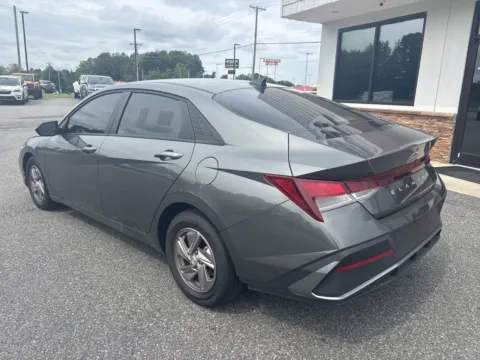 More photos of 2025 Hyundai Elantra SE at Jerry Hunt Supercenter - Lexington, NC